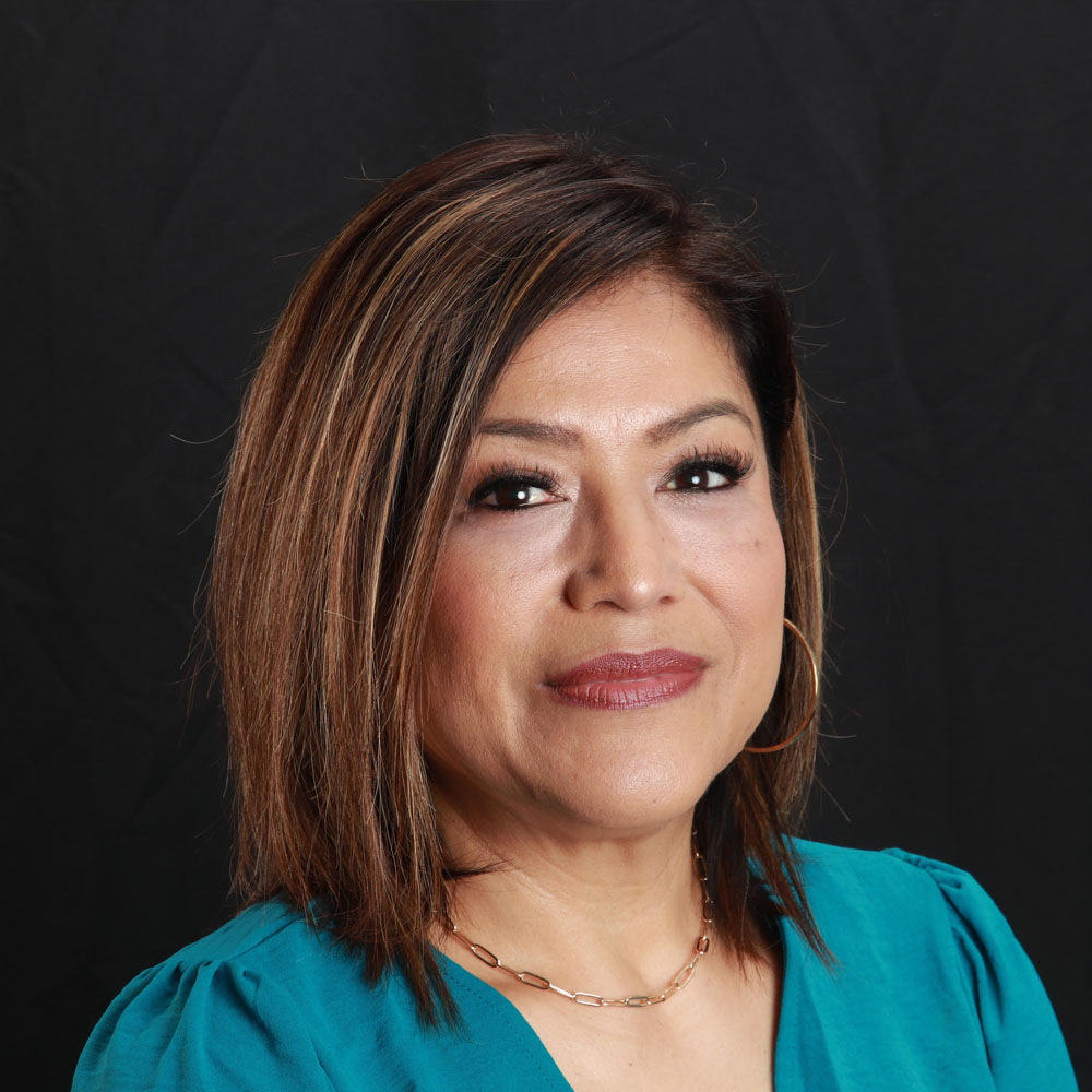 Liz Gonzales head shot